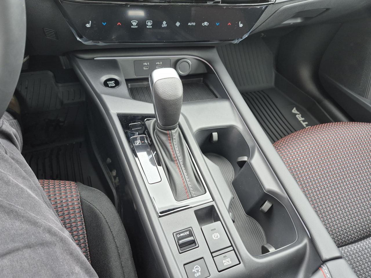 2026 Nissan Sentra SR Photo