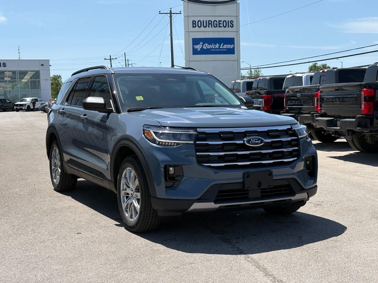 2026 Ford Explorer Active w/200A Pkg 4WD Photo