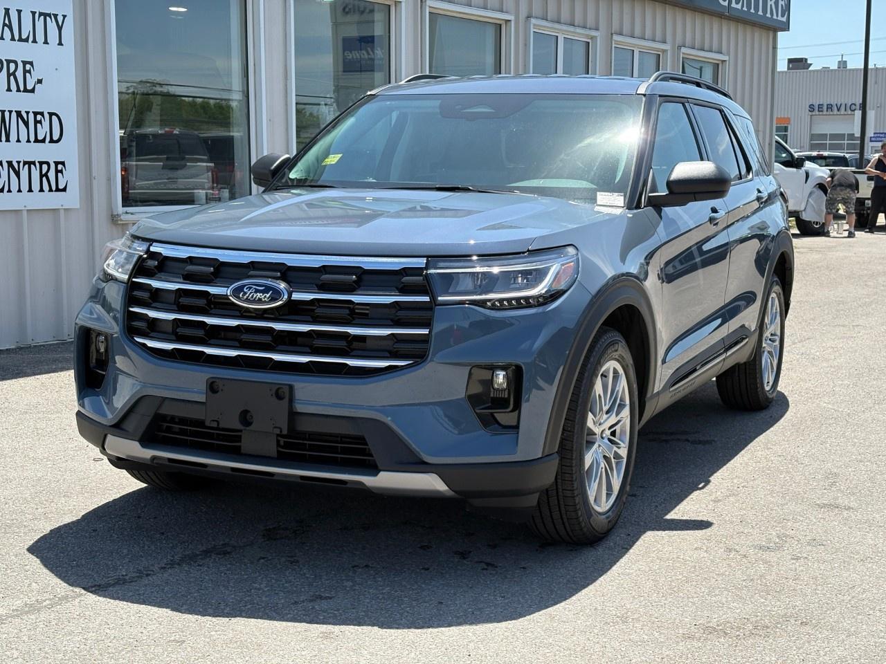 2026 Ford Explorer Active w/200A Pkg 4WD Photo