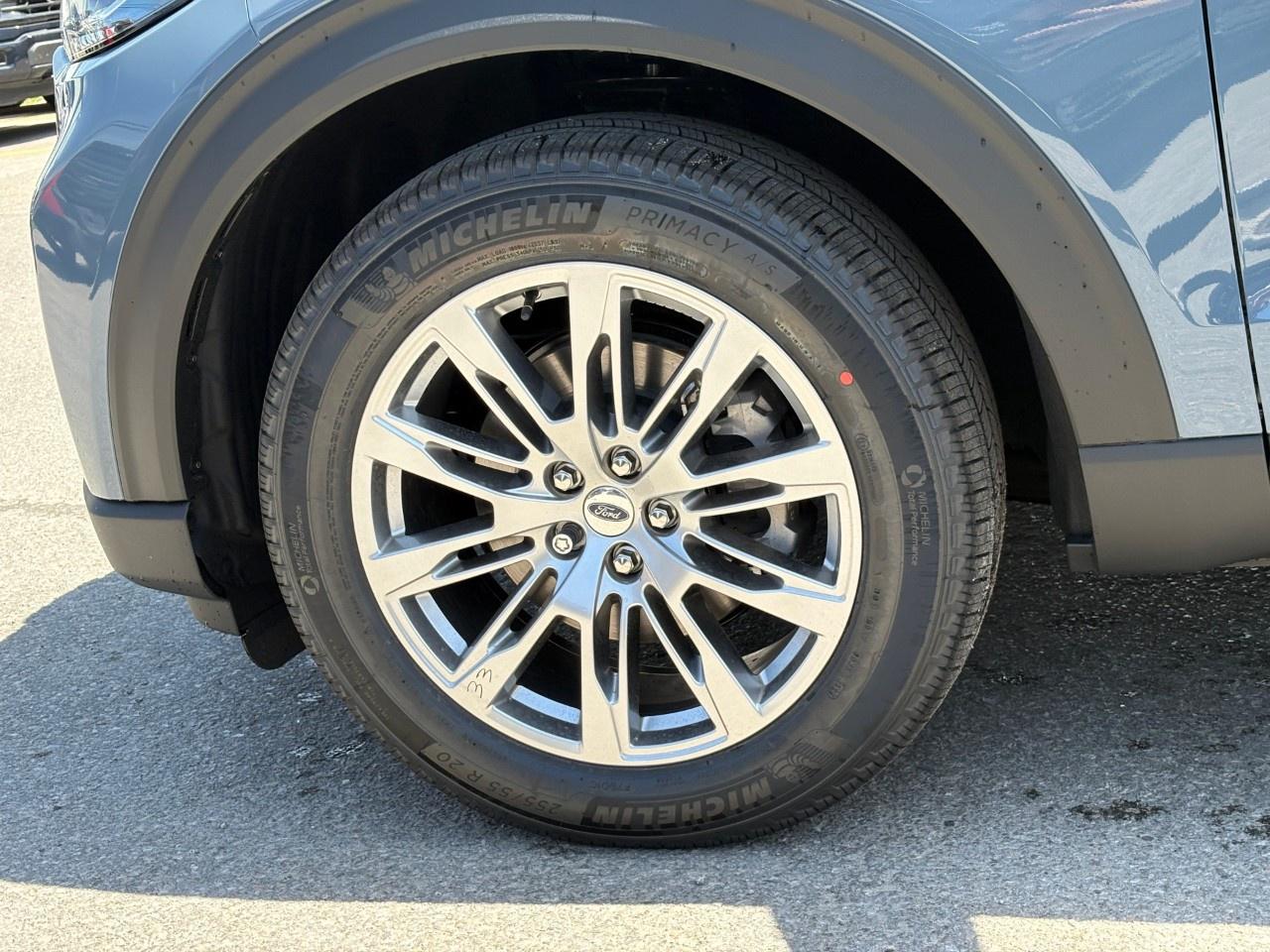 2026 Ford Explorer Active w/200A Pkg 4WD Photo