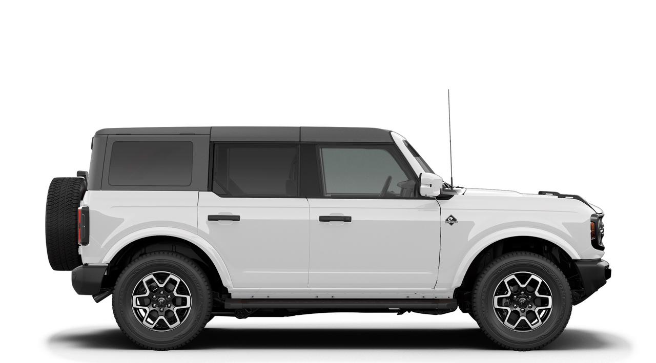 2026 Ford Bronco Outer Banks Photo