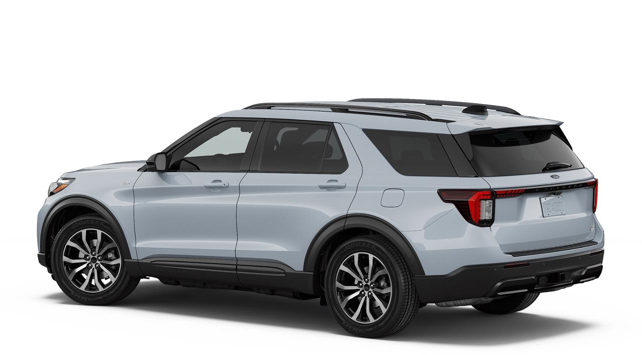 2026 Ford Explorer ST-Line Photo