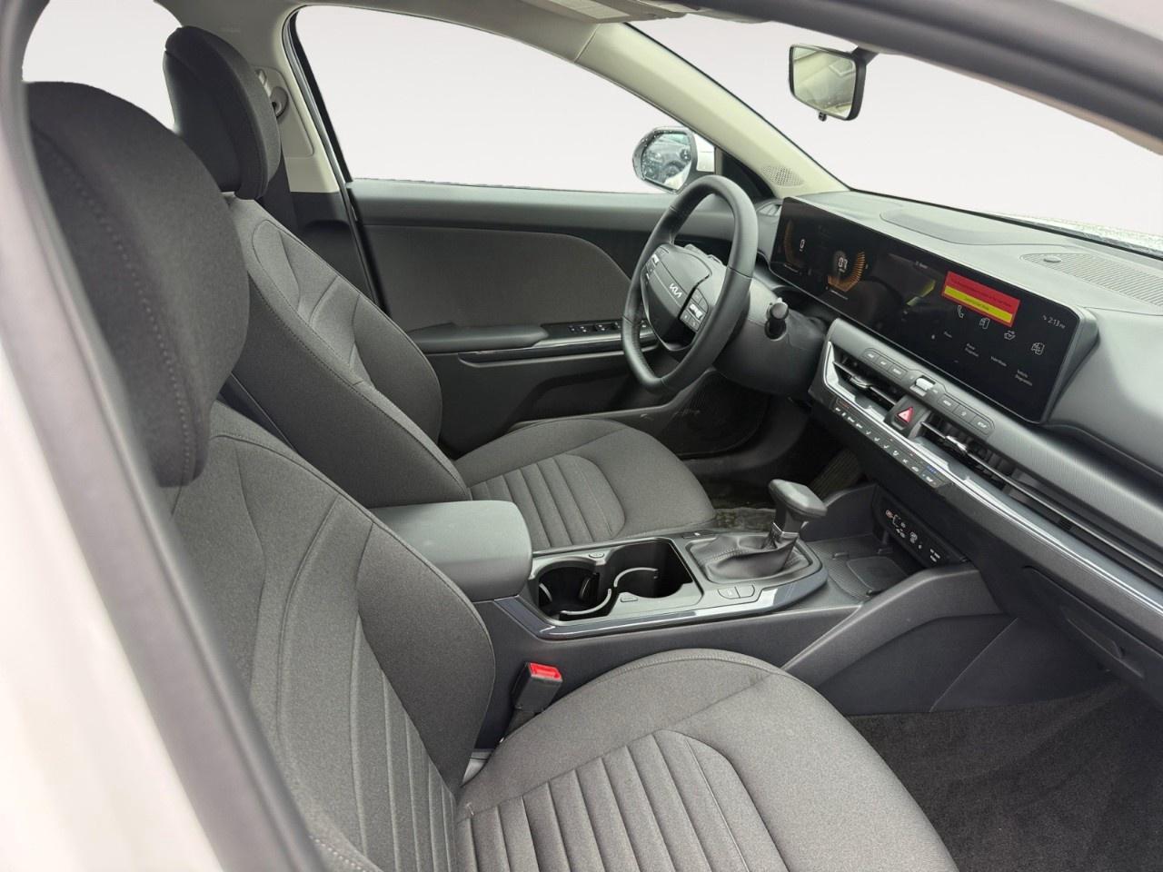 2026 Kia K4 Hatchback  Photo