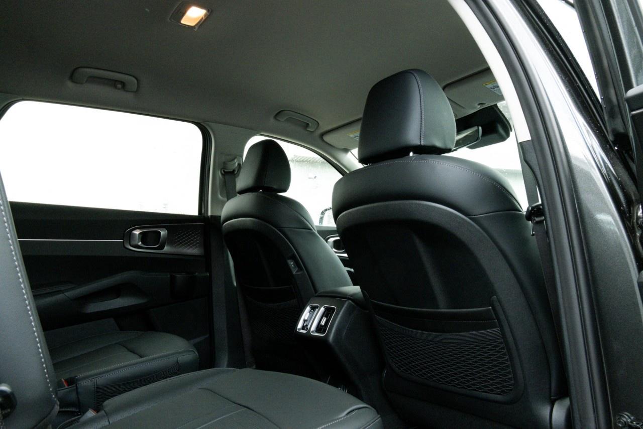 2026 Kia Sorento Hybrid EX AWD Photo