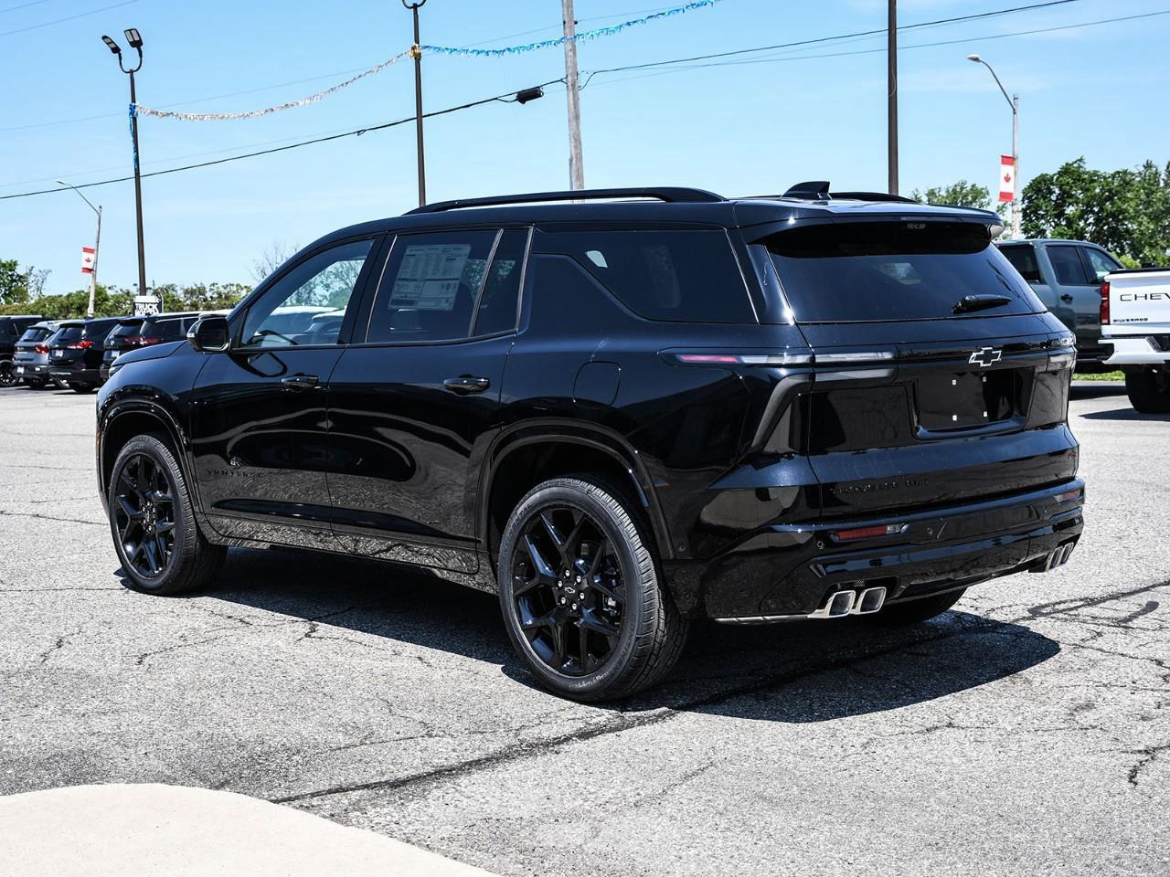 2026 Chevrolet Traverse RS Photo3