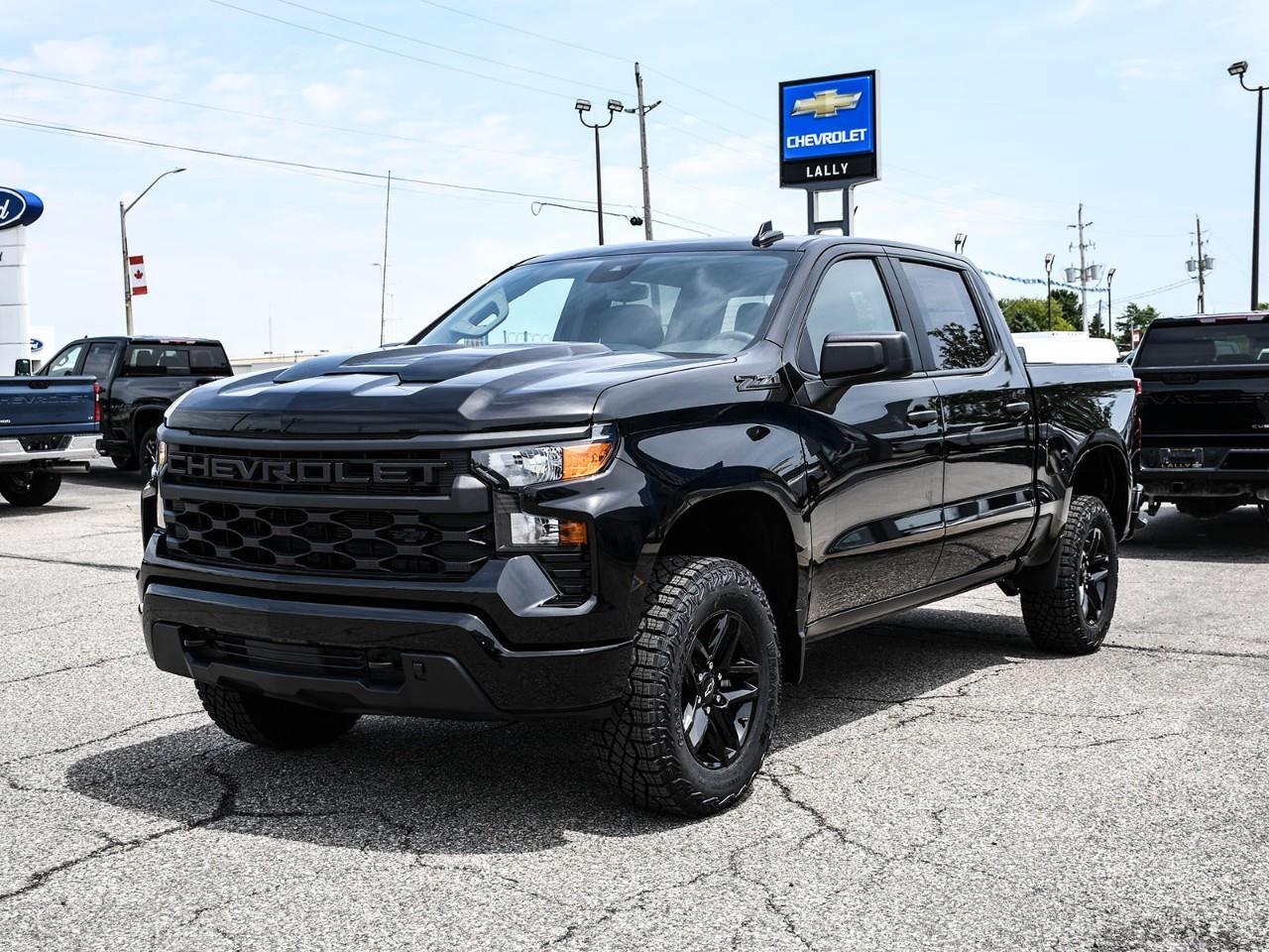 2026 Chevrolet Silverado 1500 Custom Trail Boss Photo2