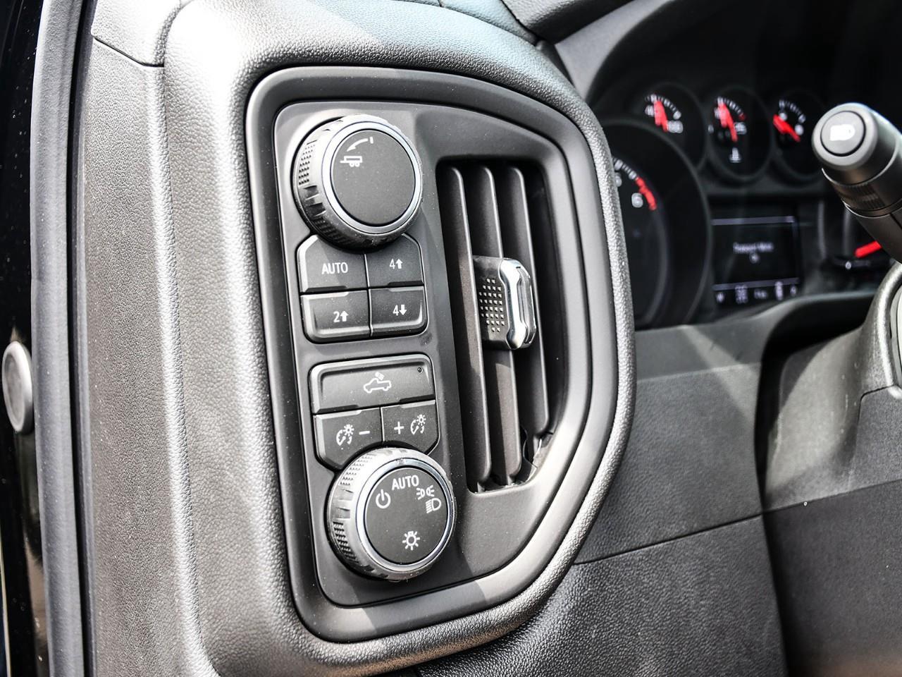 2026 Chevrolet Silverado 1500 Custom Trail Boss Photo