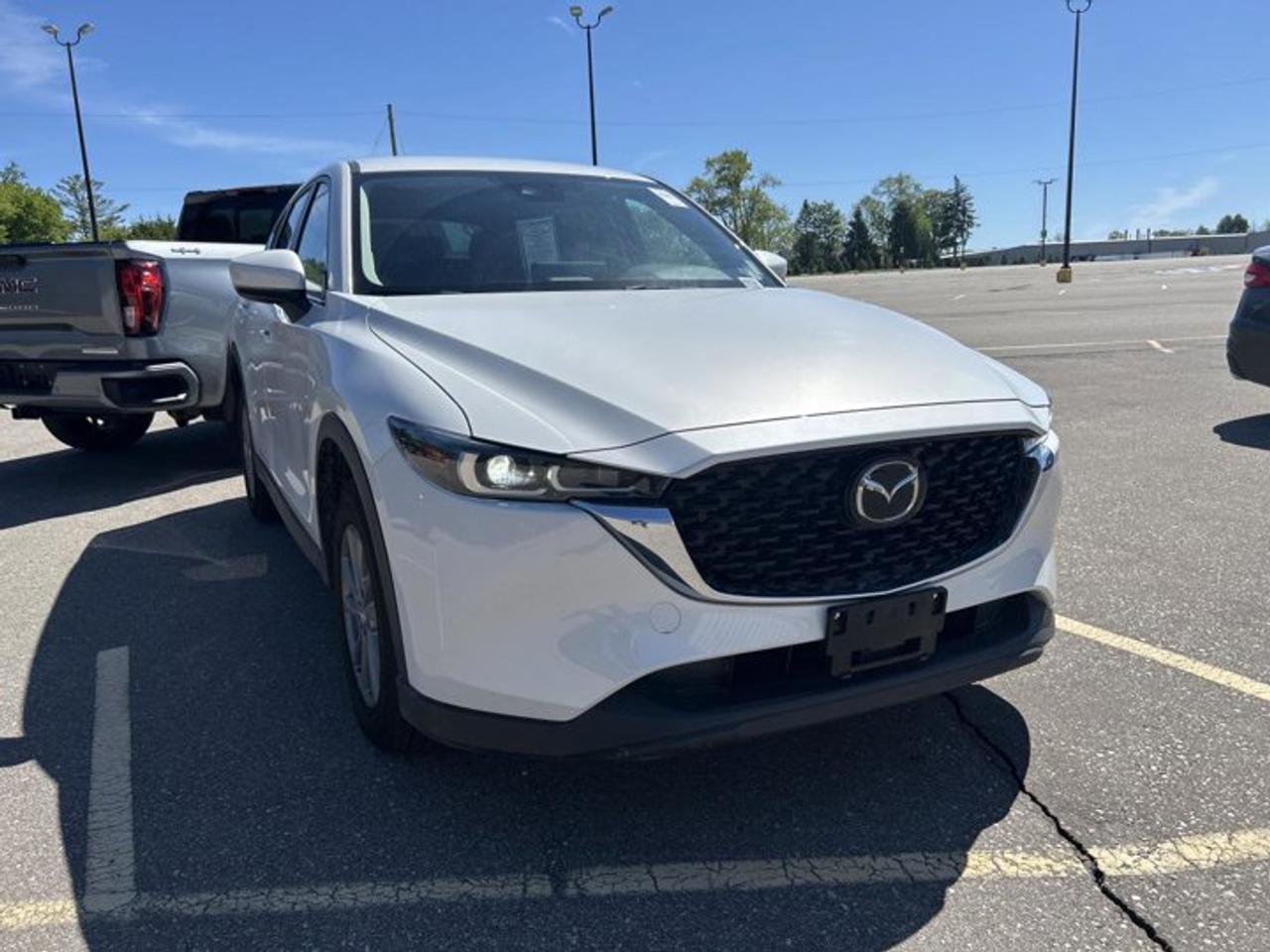2025 Mazda CX-5 GS AWD | Leather Seats | Heated Steering Photo3