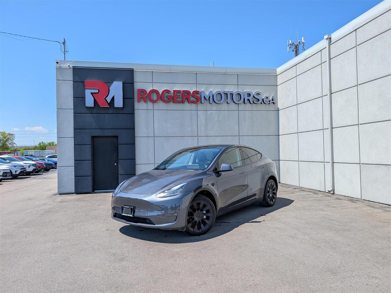 2022 Tesla Model Y LONG RANGE AWD - DUAL MOTOR