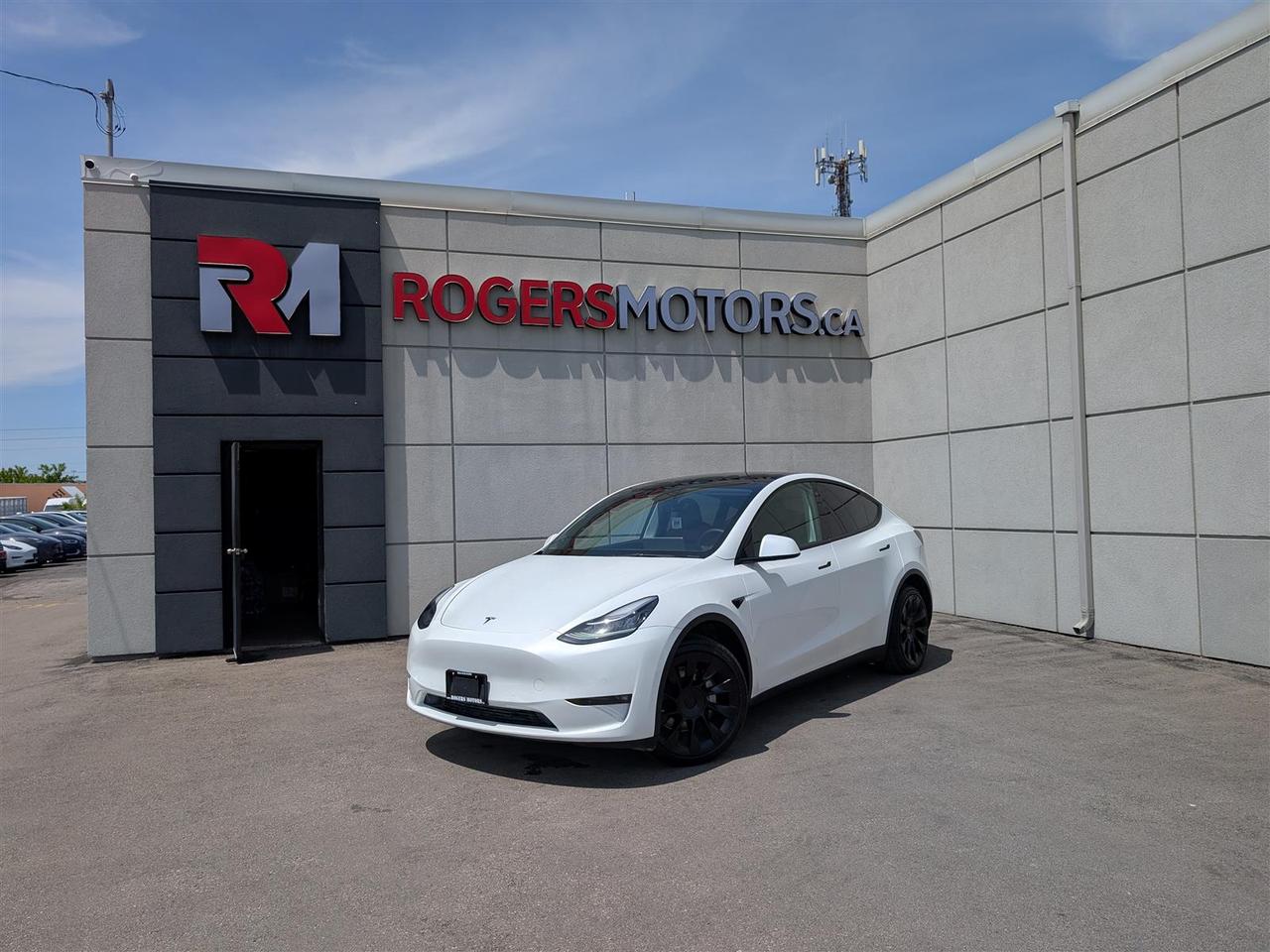 2022 Tesla Model Y LONG RANGE AWD - DUAL MOTOR Photo