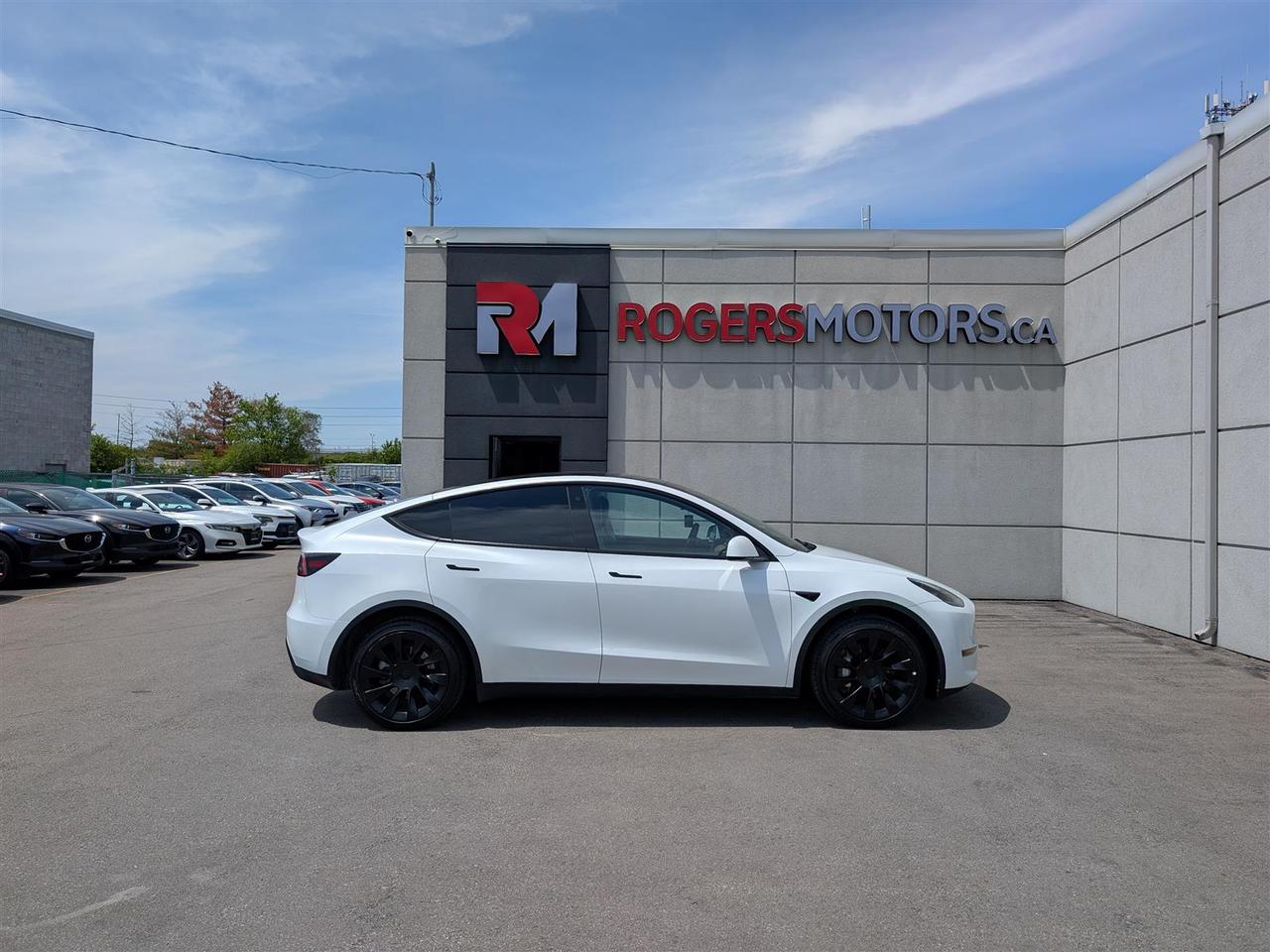 2022 Tesla Model Y LONG RANGE AWD - DUAL MOTOR Photo