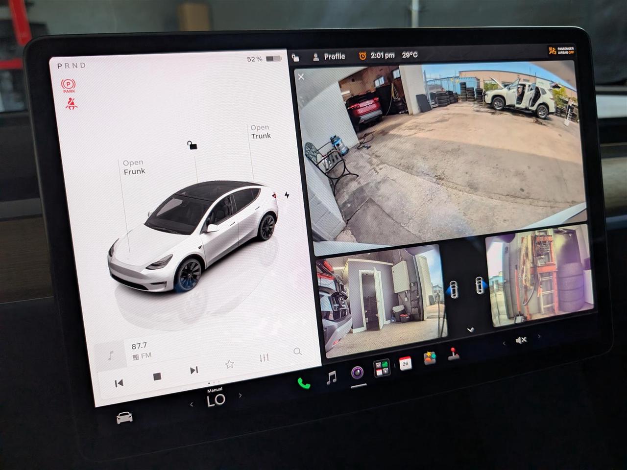 2022 Tesla Model Y LONG RANGE AWD - DUAL MOTOR Photo