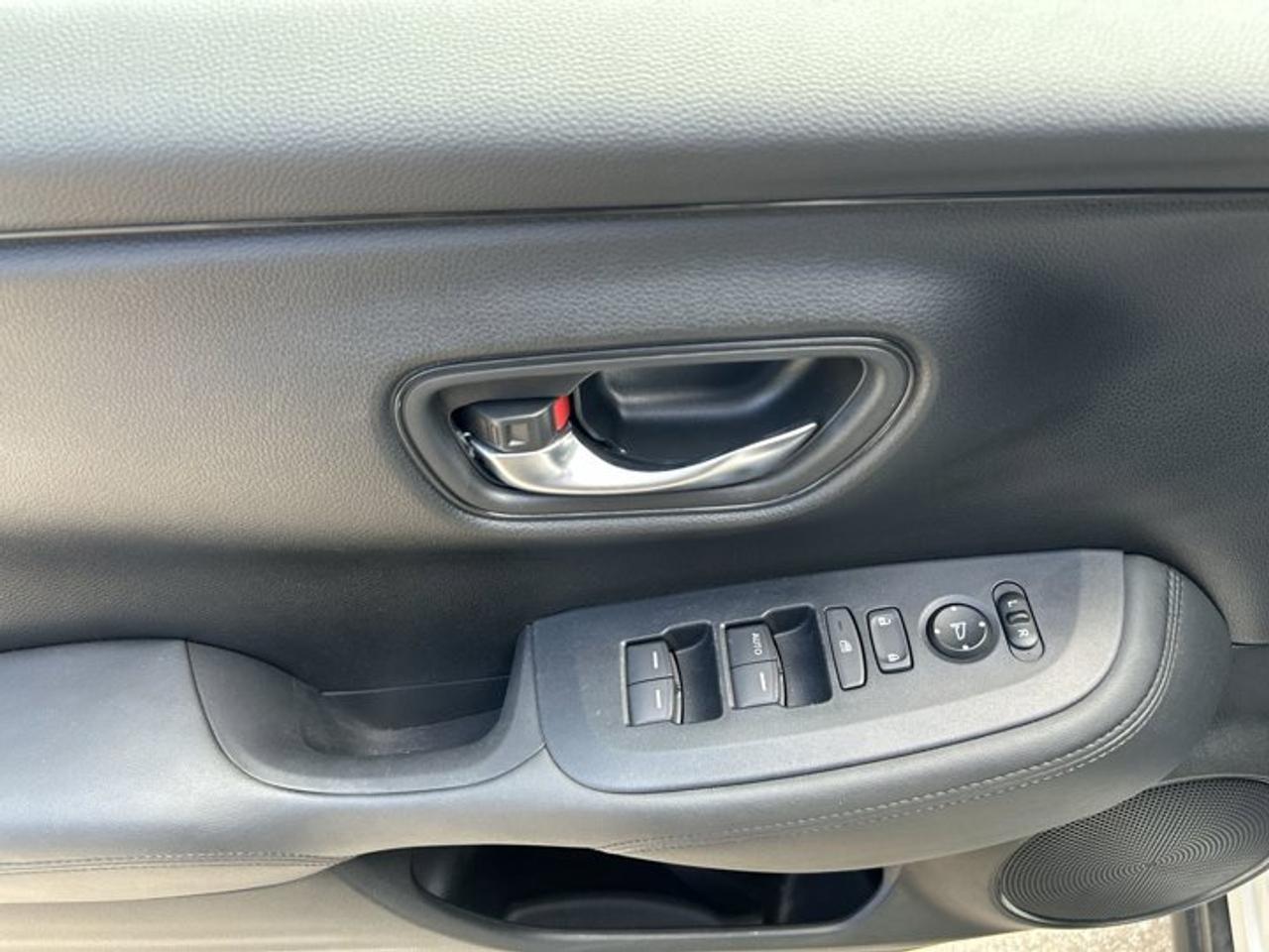 2024 Honda HR-V LX-B AWD | No Accidents Photo