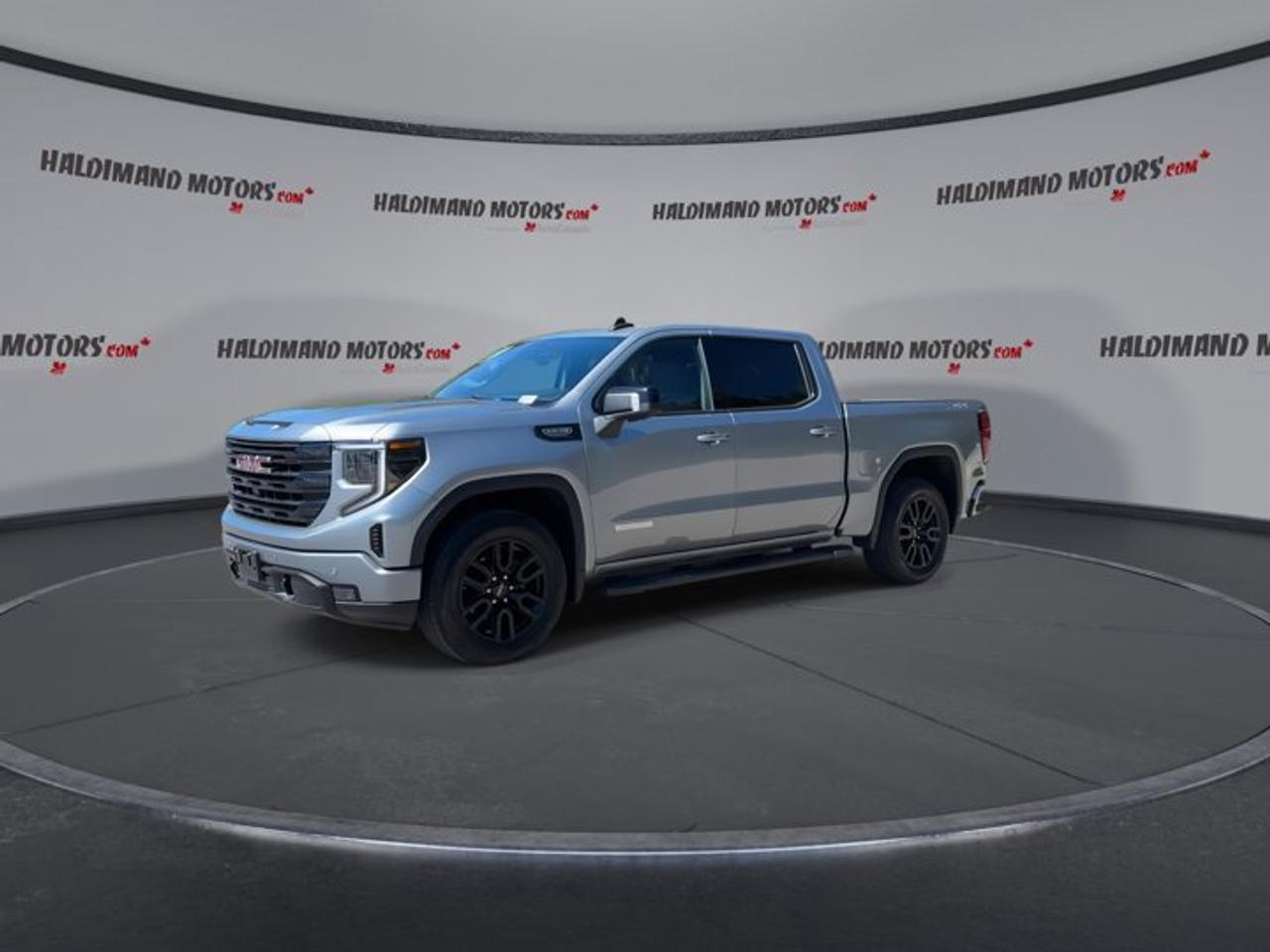 2025 GMC Sierra 1500 Elevation Crew Cab 6' Box 4WD | One Owner | Leather Seats Photo