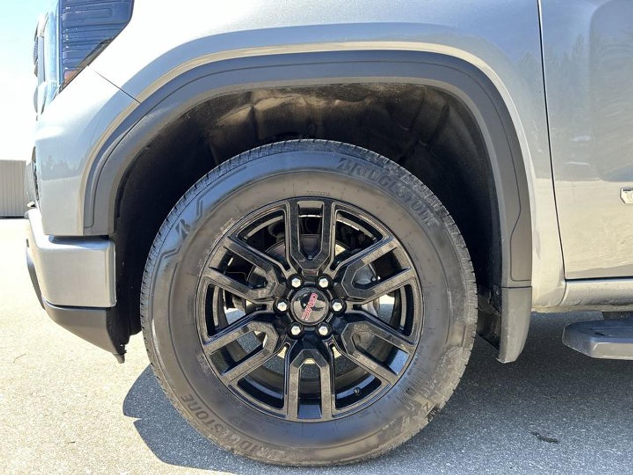 2025 GMC Sierra 1500 Elevation Crew Cab 6' Box 4WD | One Owner | Leather Seats Photo