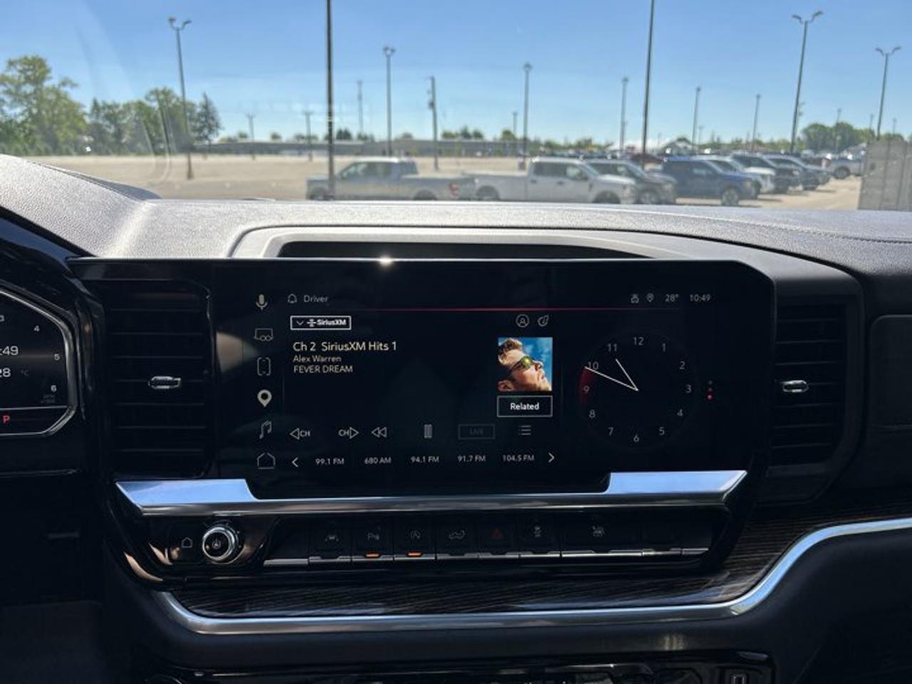 2025 GMC Sierra 1500 Elevation Crew Cab 6' Box 4WD | One Owner | Leather Seats Photo