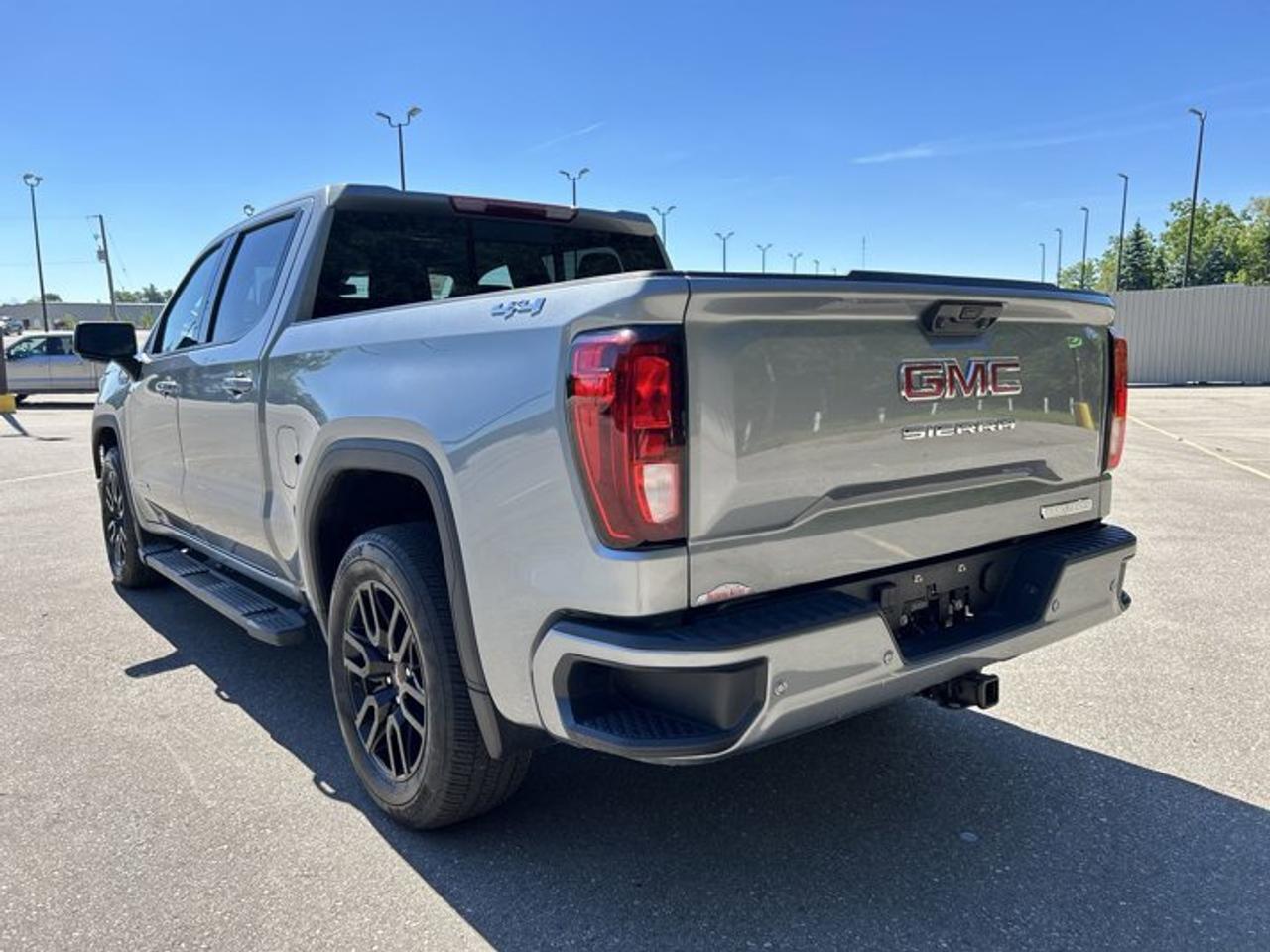 2025 GMC Sierra 1500 Elevation Crew Cab 6' Box 4WD | One Owner | Leather Seats Photo