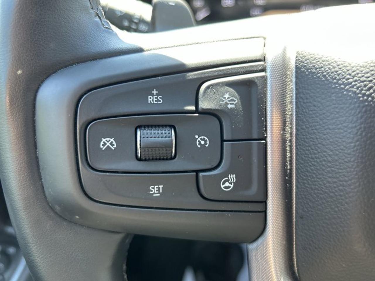 2025 GMC Sierra 1500 Elevation Crew Cab 6' Box 4WD | One Owner | Leather Seats Photo