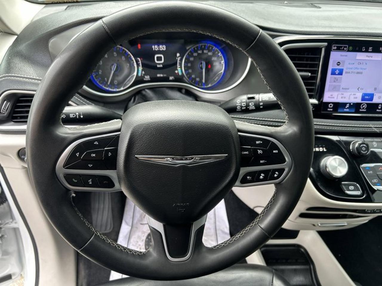 2022 Chrysler Pacifica Touring L AWD | No Accidents | Leather Seats | Heated Steering Photo