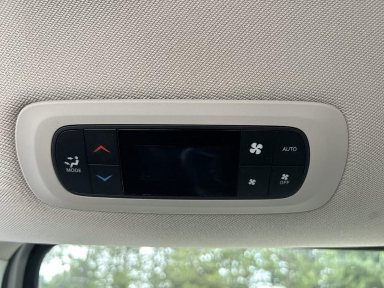 2022 Chrysler Pacifica Touring L AWD | No Accidents | Leather Seats | Heated Steering Photo