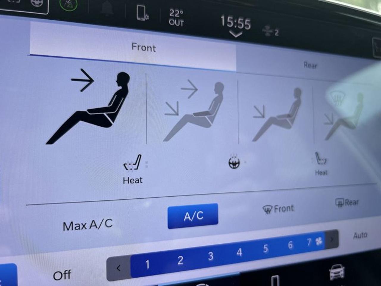 2022 Chrysler Pacifica Touring L AWD | No Accidents | Leather Seats | Heated Steering Photo