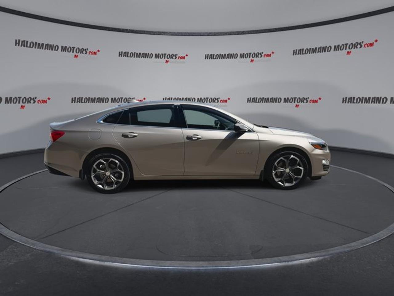 2024 Chevrolet Malibu LT 2WD | Panoramic Sunroof Photo