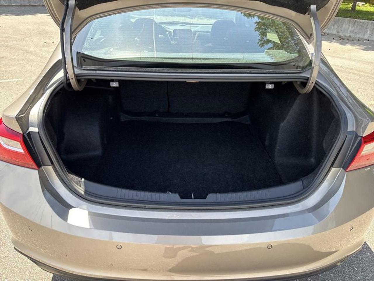 2024 Chevrolet Malibu LT 2WD | Panoramic Sunroof Photo