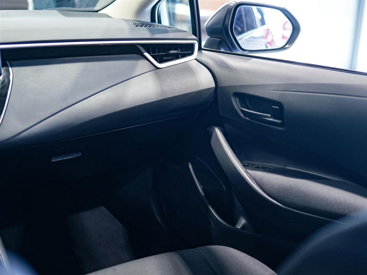 2025 Toyota Corolla LE | NO ACCIDENTS | BLIND SPOT | APP CONNECT Photo