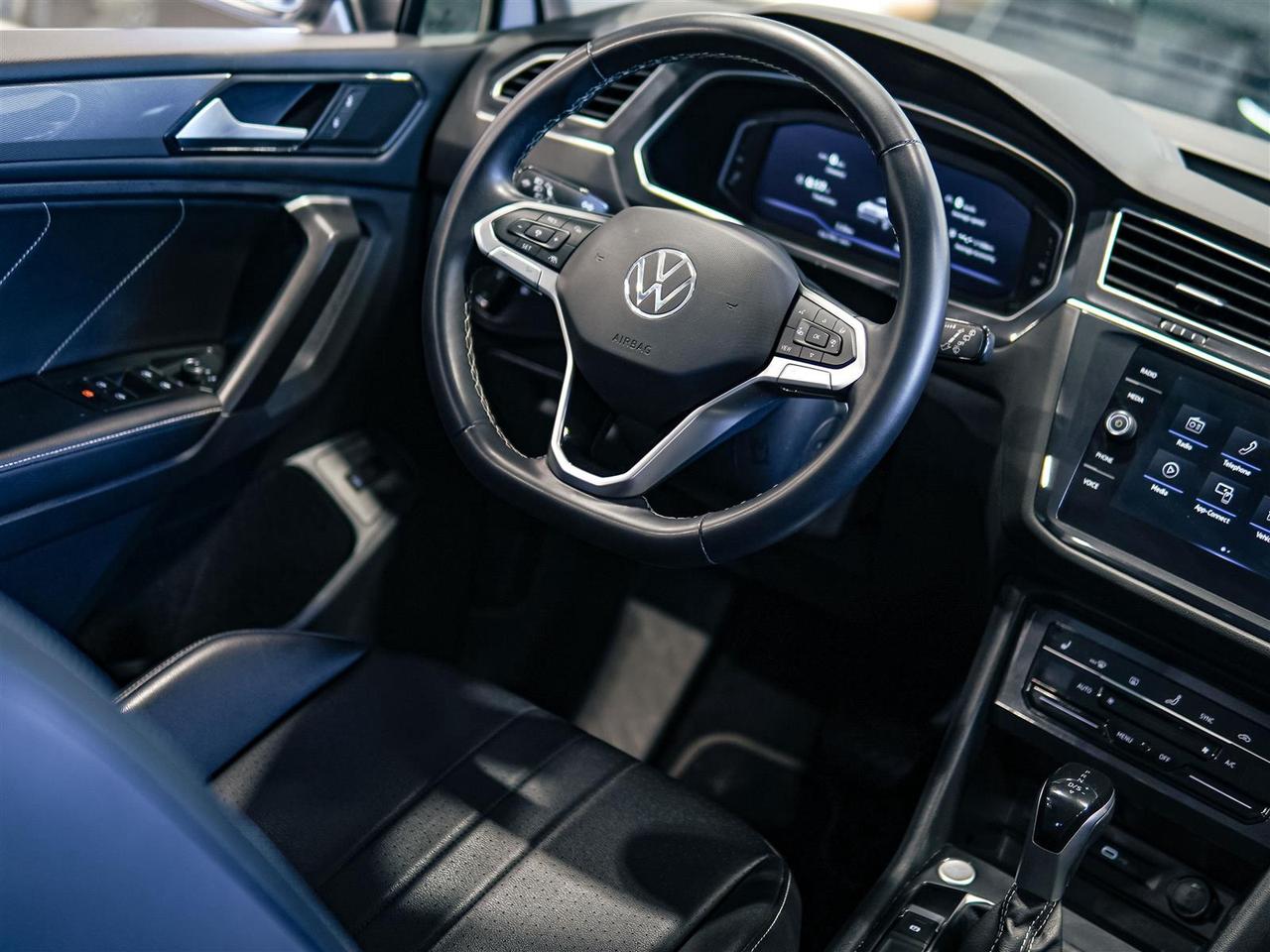 2024 Volkswagen Tiguan COMFORTLINE | AWD | NO ACCIDENTS | LEATHER Photo