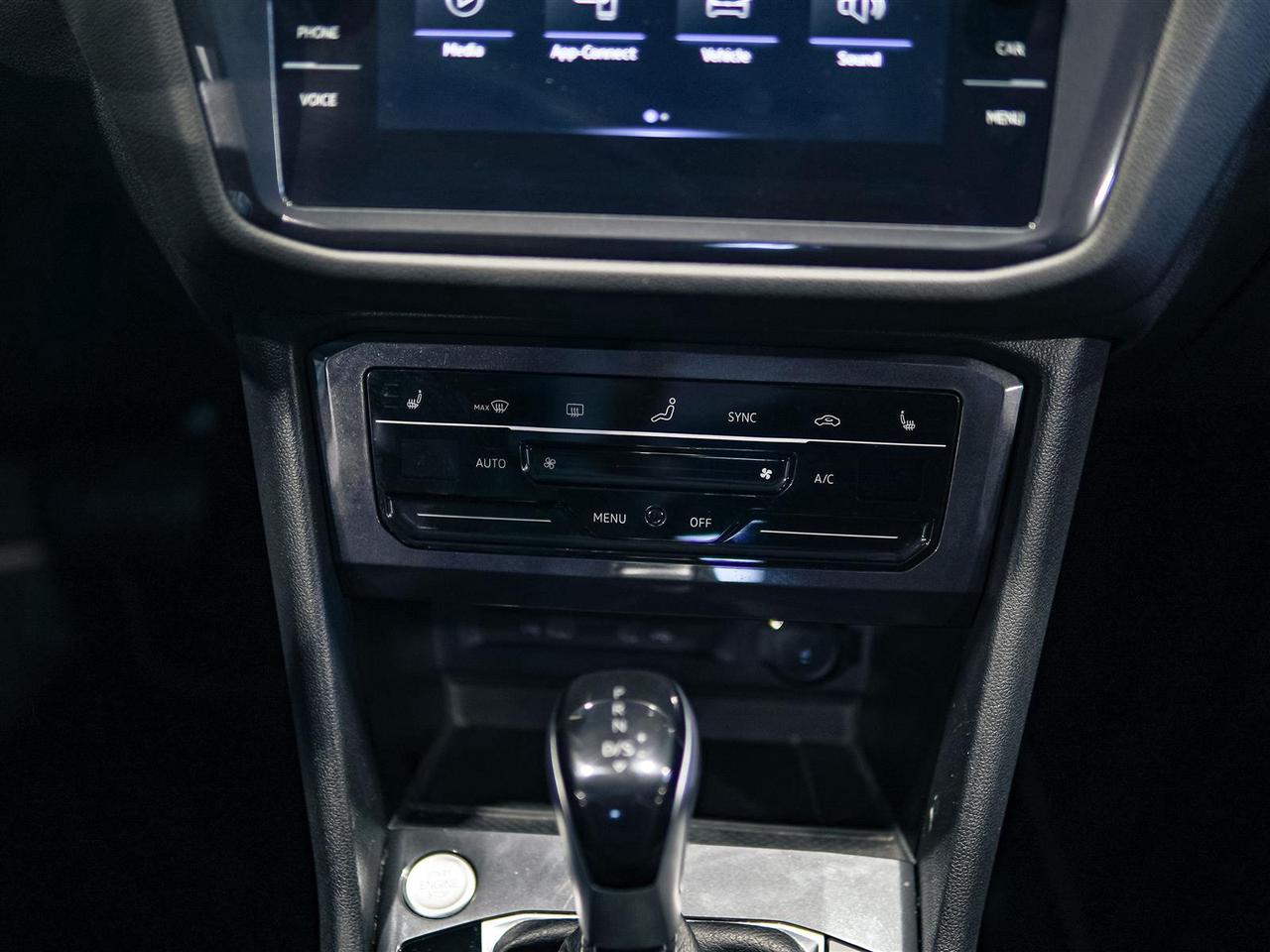2024 Volkswagen Tiguan COMFORTLINE | AWD | NO ACCIDENTS | LEATHER Photo