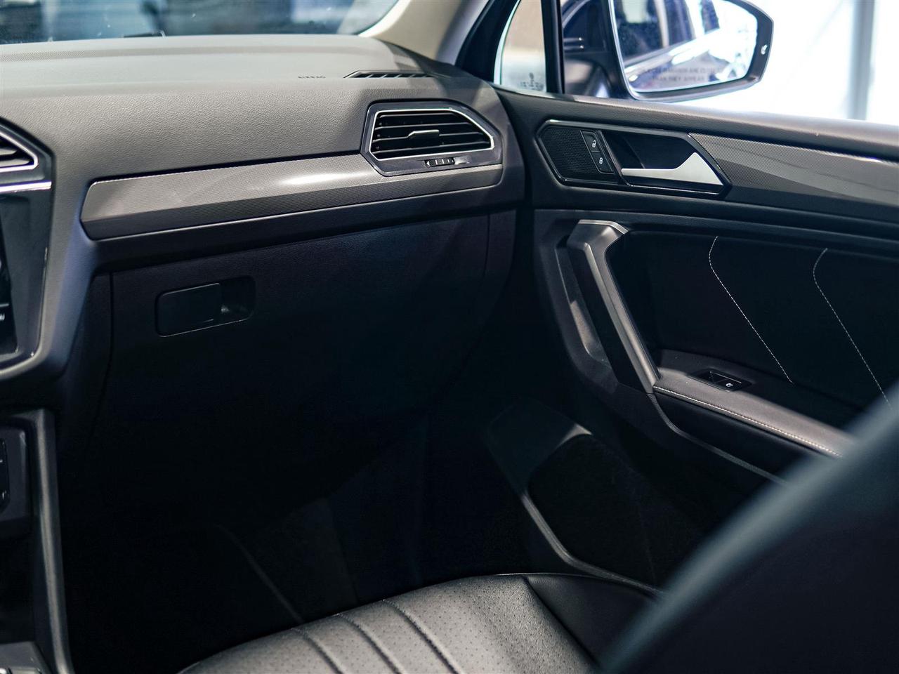 2024 Volkswagen Tiguan COMFORTLINE | AWD | NO ACCIDENTS | LEATHER Photo