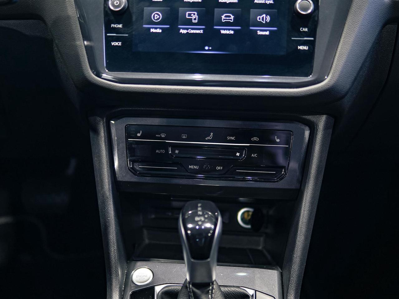 2024 Volkswagen Tiguan COMFORTLINE | AWD | NO ACCIDENTS | LEATHER Photo