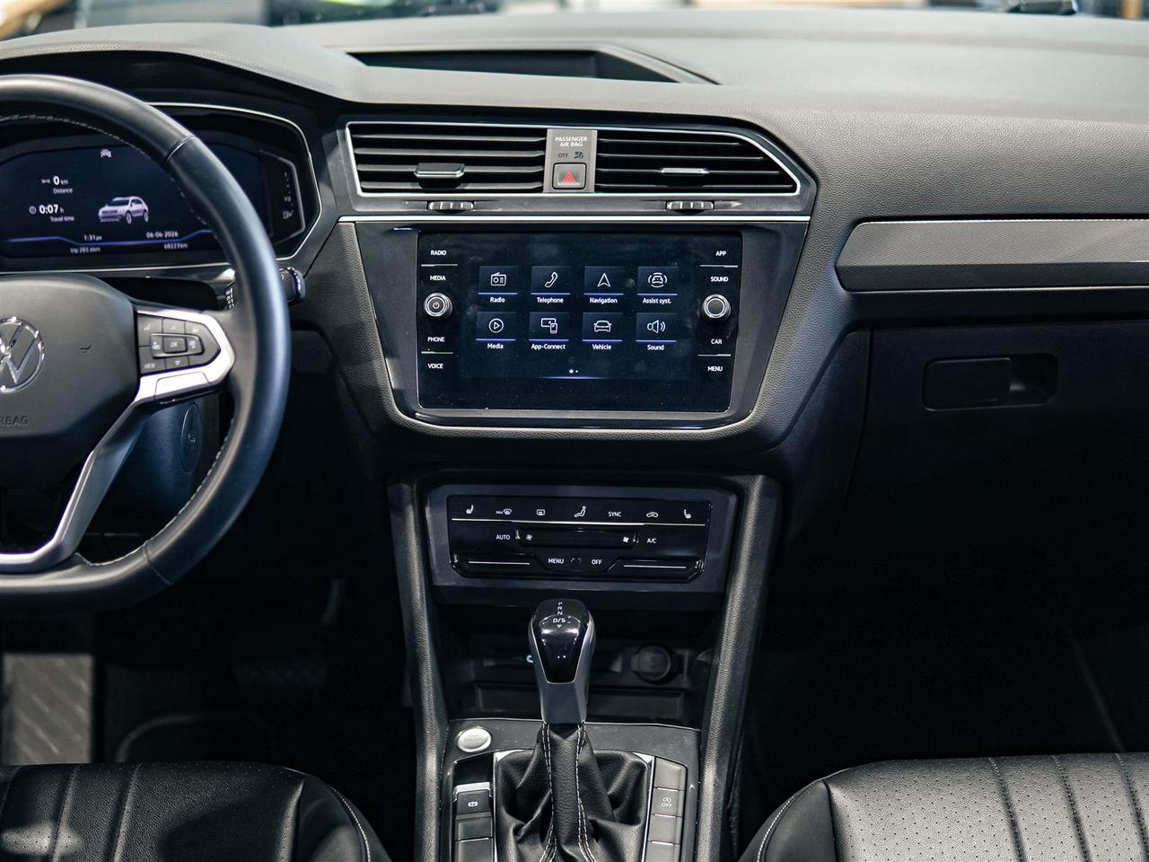 2024 Volkswagen Tiguan COMFORTLINE | AWD | NO ACCIDENTS | LEATHER Photo
