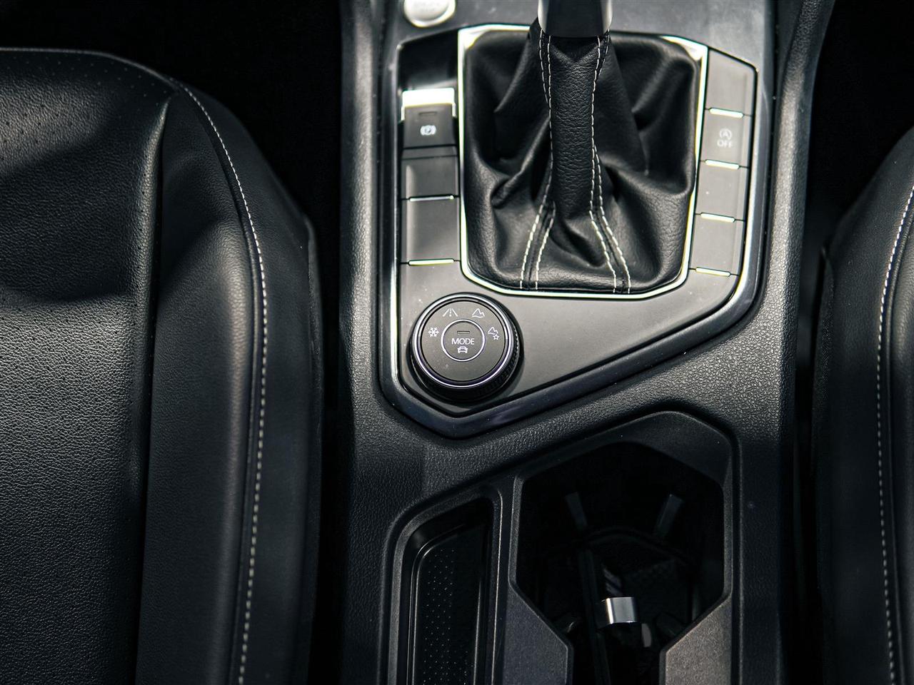 2024 Volkswagen Tiguan COMFORTLINE | AWD | NO ACCIDENTS | LEATHER Photo