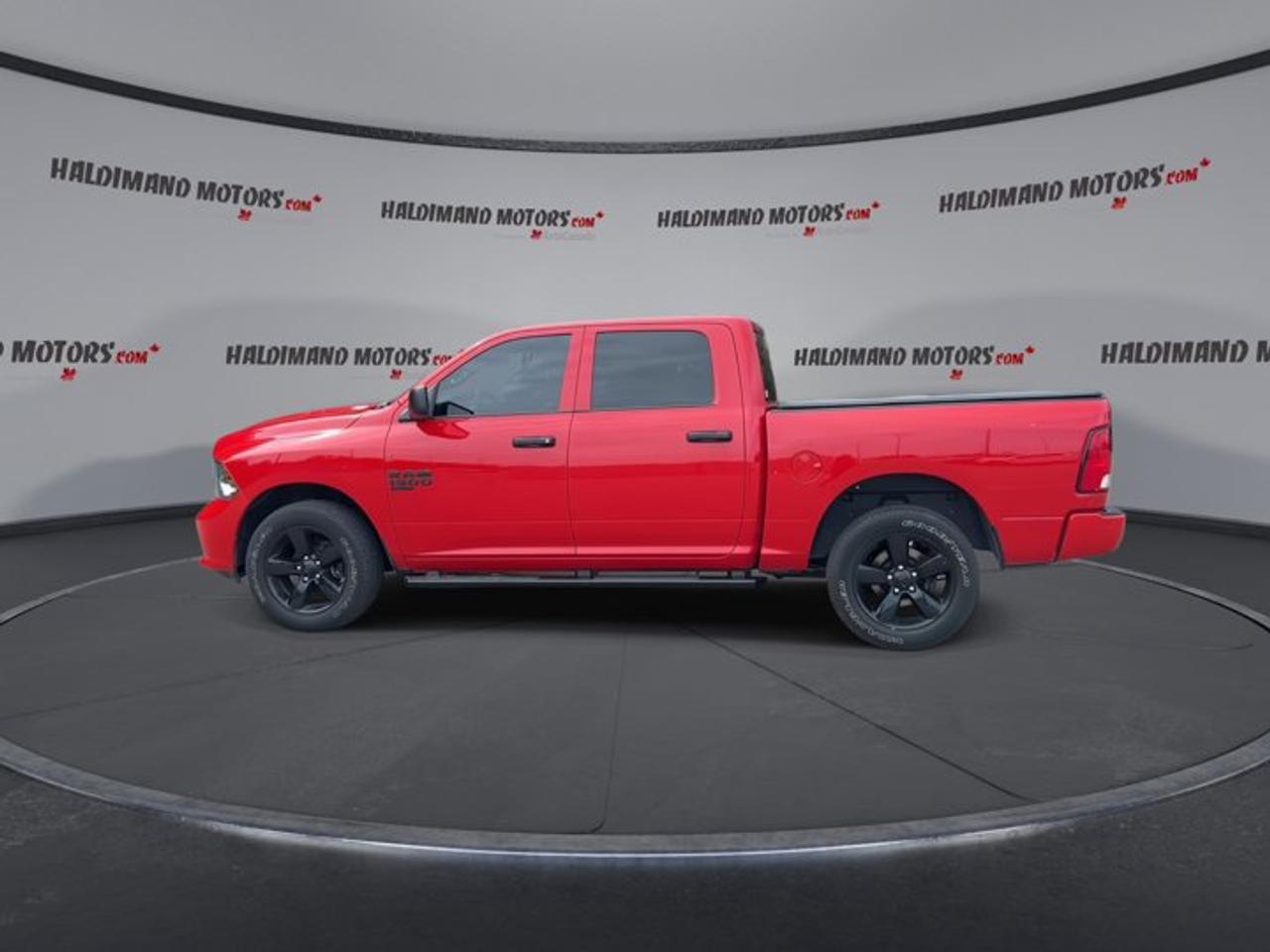 2023 RAM 1500 Classic Express Crew Cab 5'7 Box 4x4 | No accidents Photo