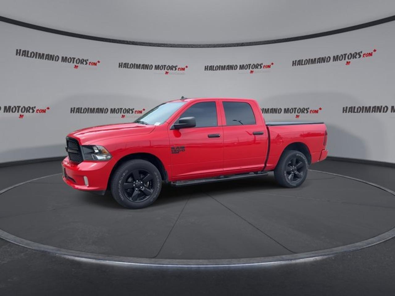 2023 RAM 1500 Classic Express Crew Cab 5'7 Box 4x4 | No accidents Photo