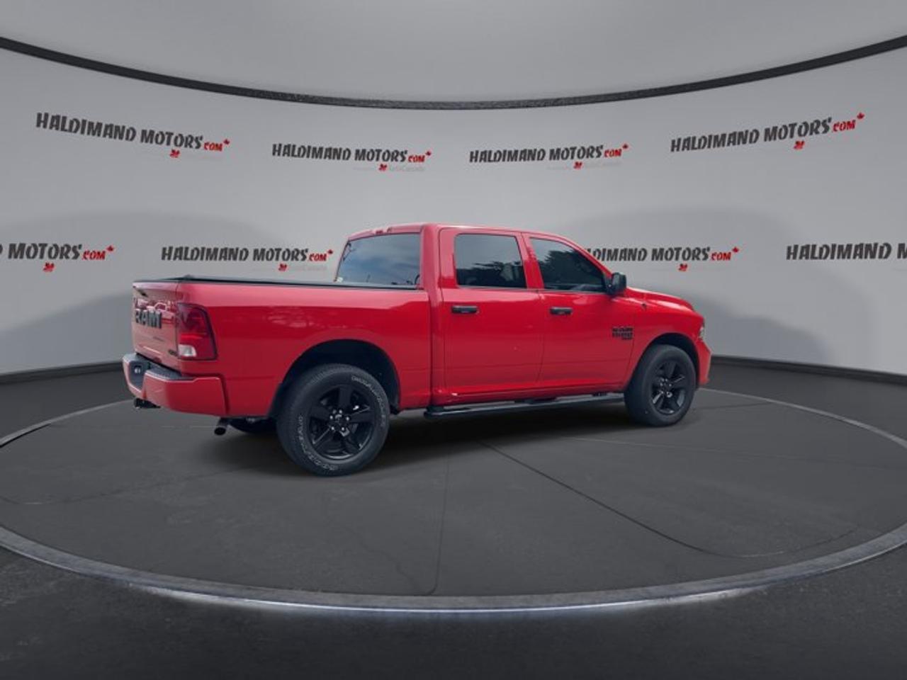 2023 RAM 1500 Classic Express Crew Cab 5'7 Box 4x4 | No accidents Photo