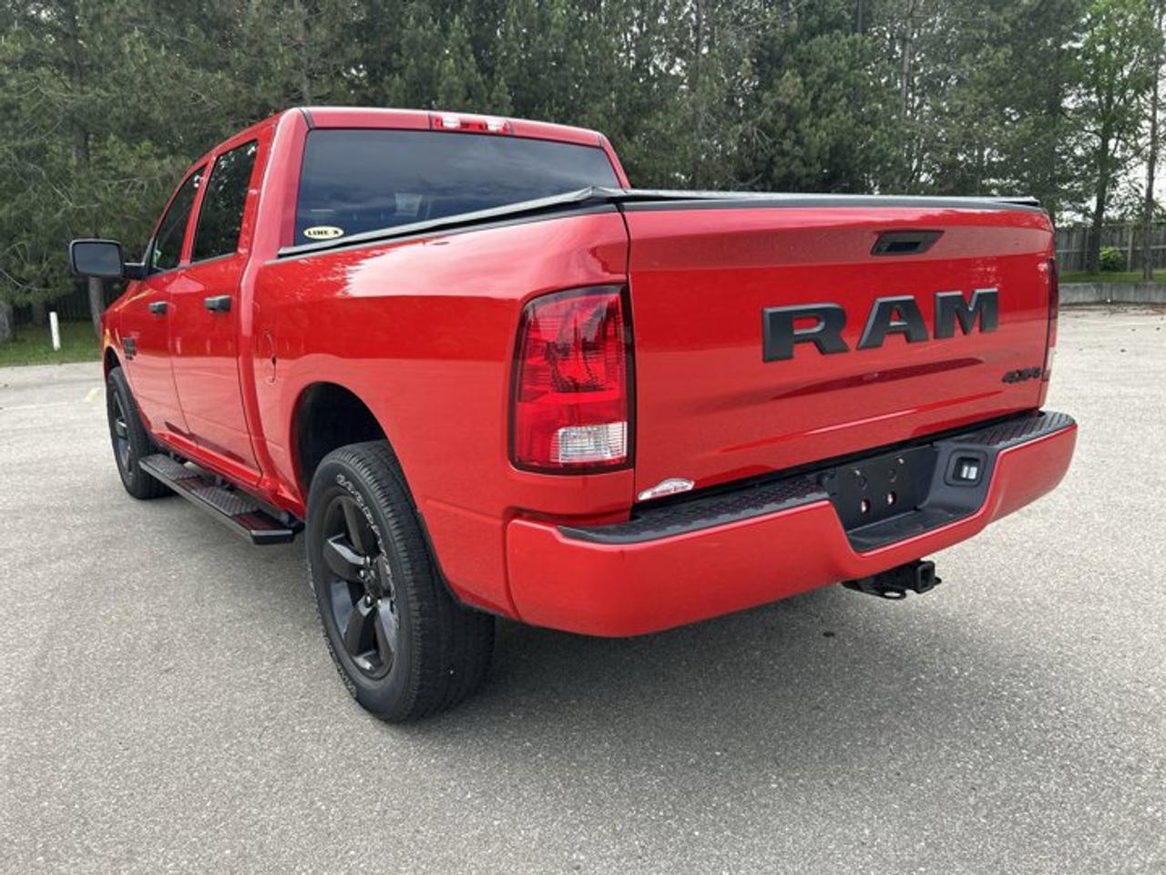 2023 RAM 1500 Classic Express Crew Cab 5'7 Box 4x4 | No accidents Photo
