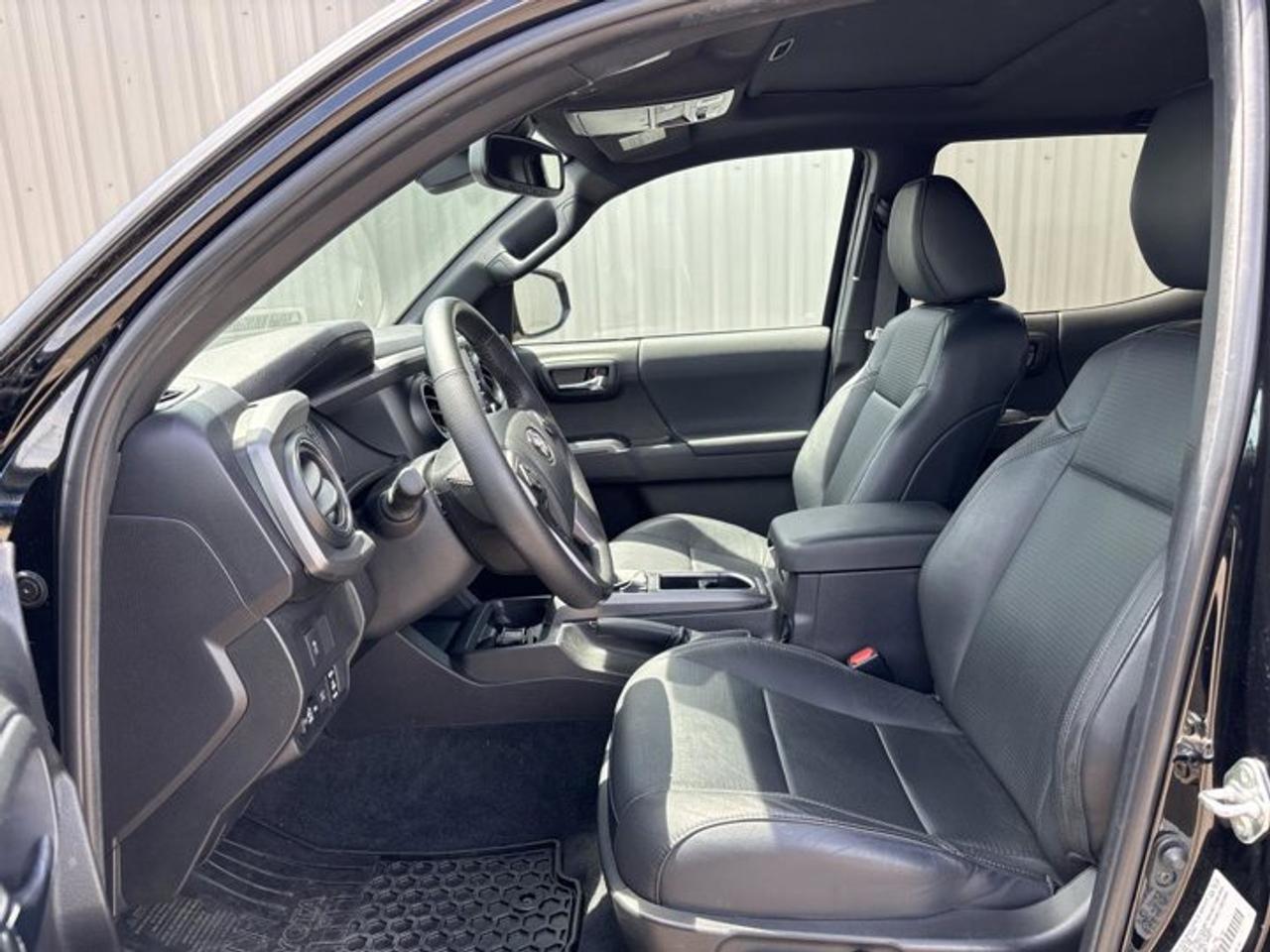2023 Toyota Tacoma TRD Sport Double Cab 4WD | One Owner | No Accidents Photo