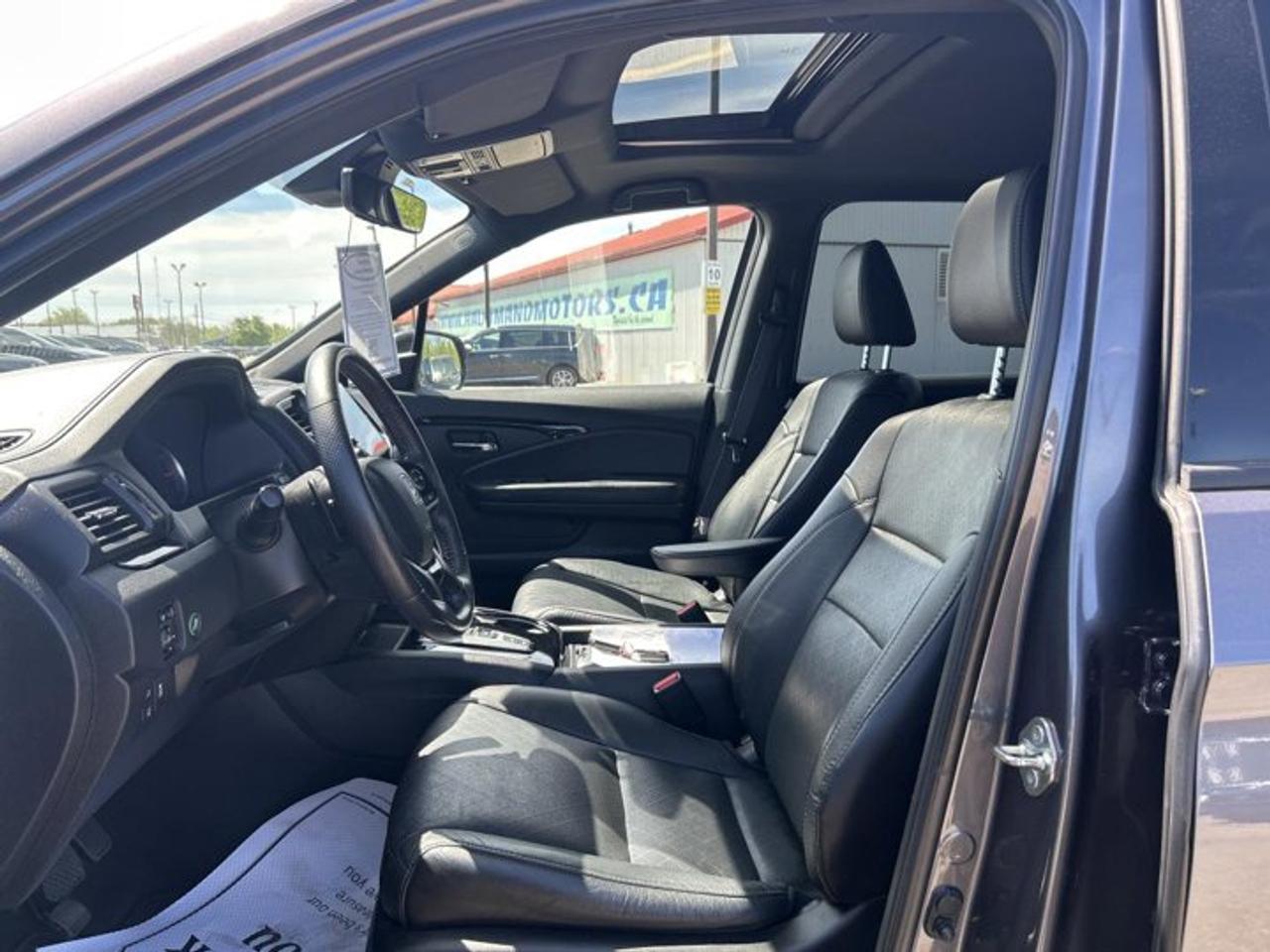2019 Honda Passport Touring AWD | No Accidents | Sunroof | Vent. Front Seats Photo