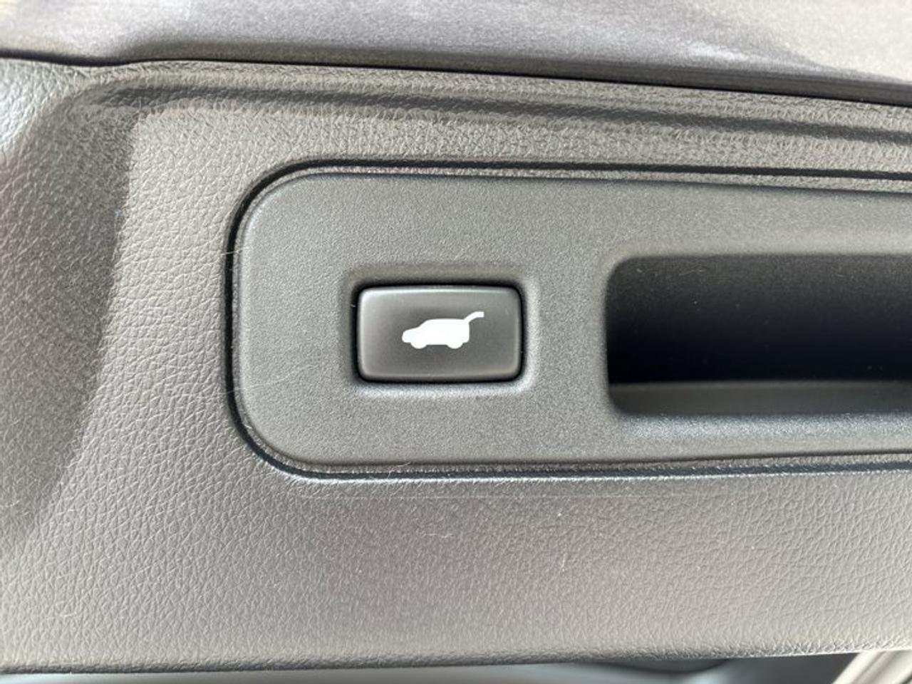 2019 Honda Passport Touring AWD | No Accidents | Sunroof | Vent. Front Seats Photo