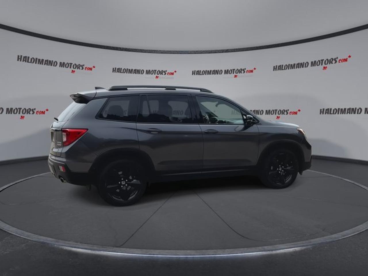 2019 Honda Passport Touring AWD | No Accidents | Ventilated Seats | Sunroof | Leather Seats Photo