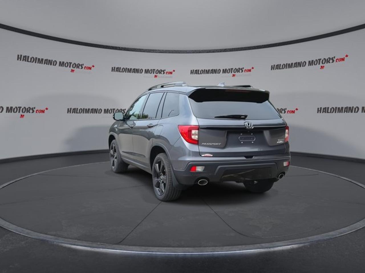 2019 Honda Passport Touring AWD | No Accidents | Ventilated Seats | Sunroof | Leather Seats Photo
