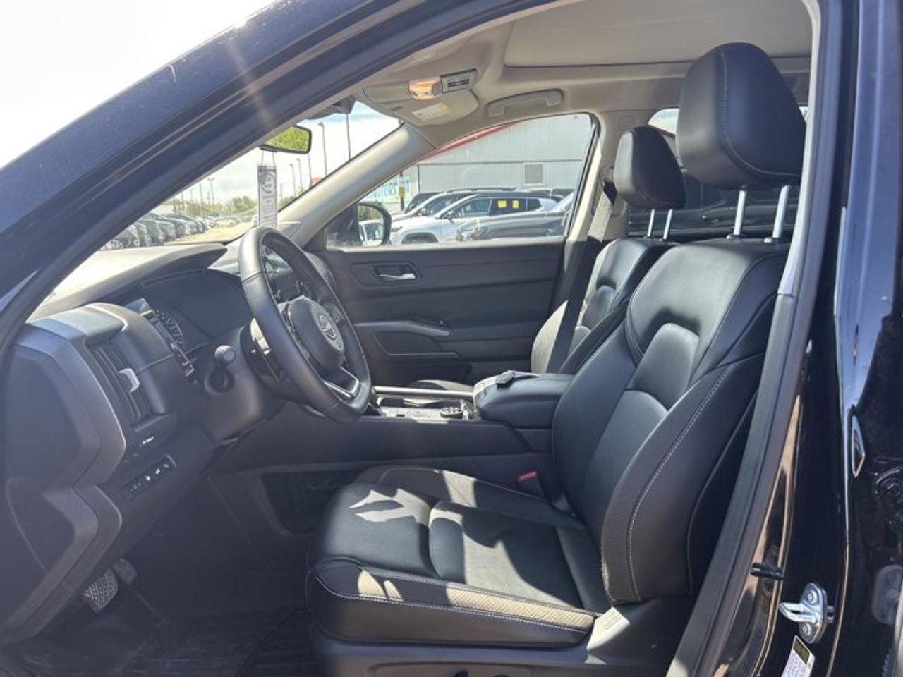 2024 Nissan Pathfinder SL 4WD | No Accidents | Leather Seats | 360 Camera Photo