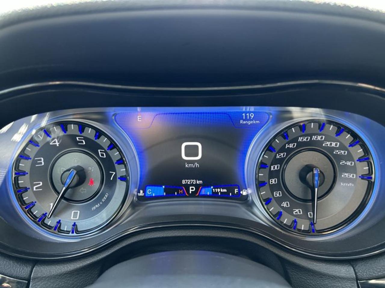 2023 Chrysler 300 Touring AWD | No Accidents Photo