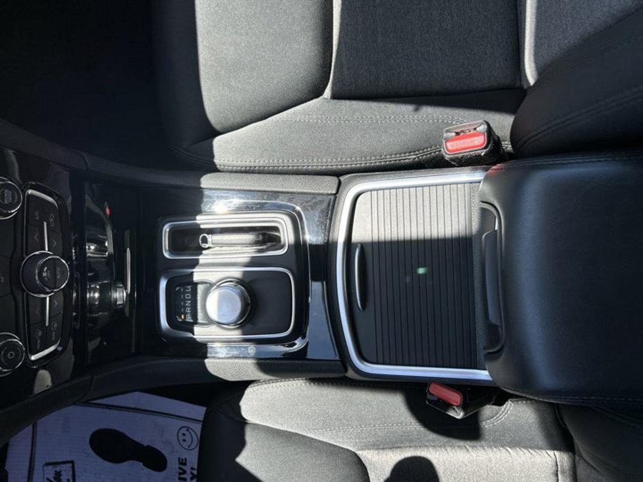 2023 Chrysler 300 Touring AWD | No Accidents Photo