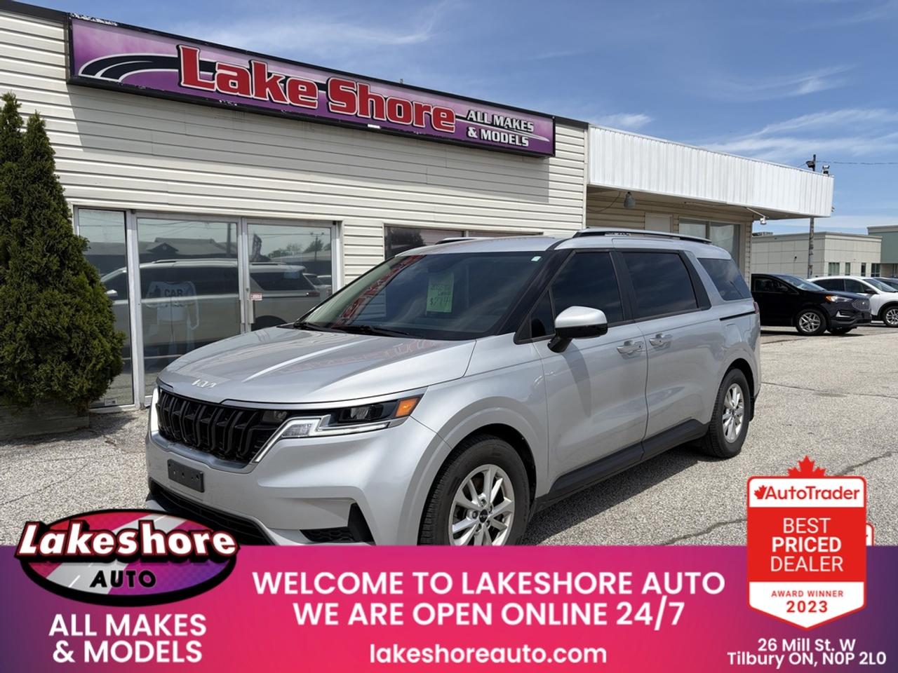 All Vehicles come with Car Proof so you know exactly what youre buying. All our vehicles are certified and safety tested. Professionally detailed. Serving Chatham, Tilbury, Windsor, Essex, Amherstberg, La Salle, Ridgetown, Blenheim, Sarnia, Merlin, Leamington, Harrow,Thamesville, Blenheim, London, Woodstock and Toronto.