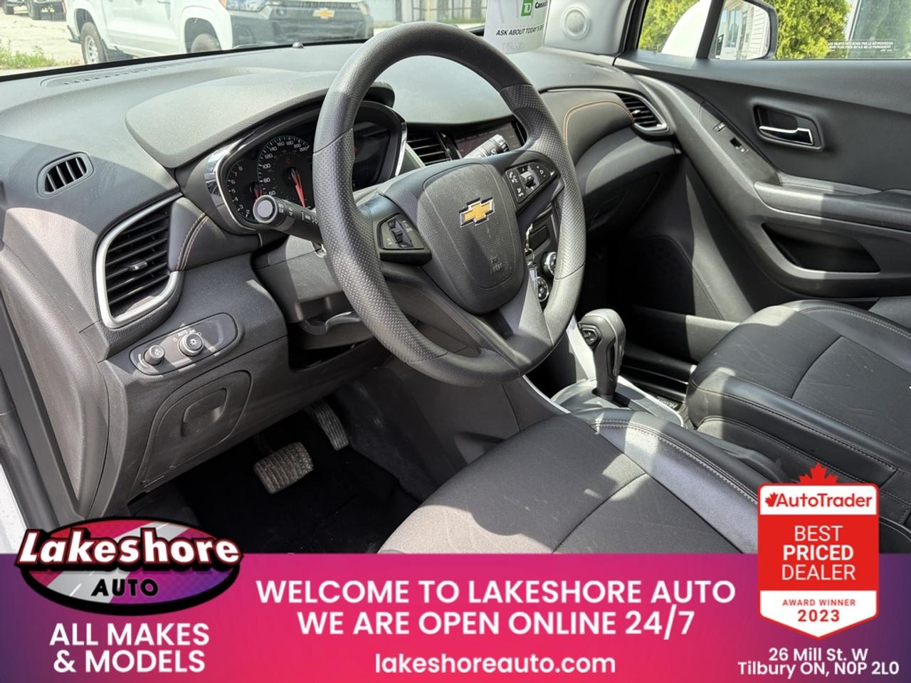 2022 Chevrolet Trax AWD 4dr LT Photo