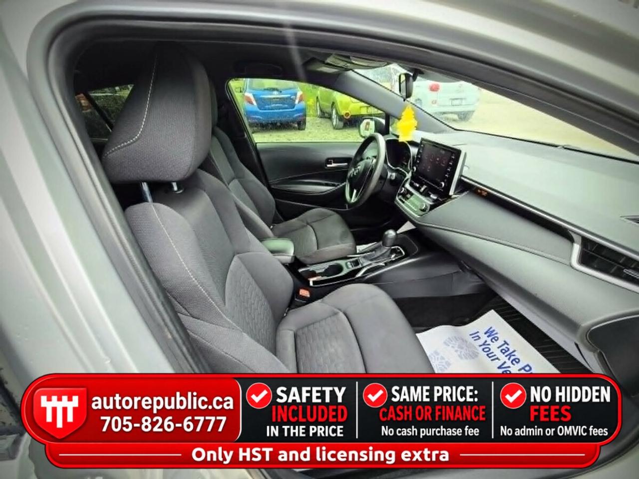 2020 Toyota Corolla Hatchback LE Certified Well Maintained Reliable Photo