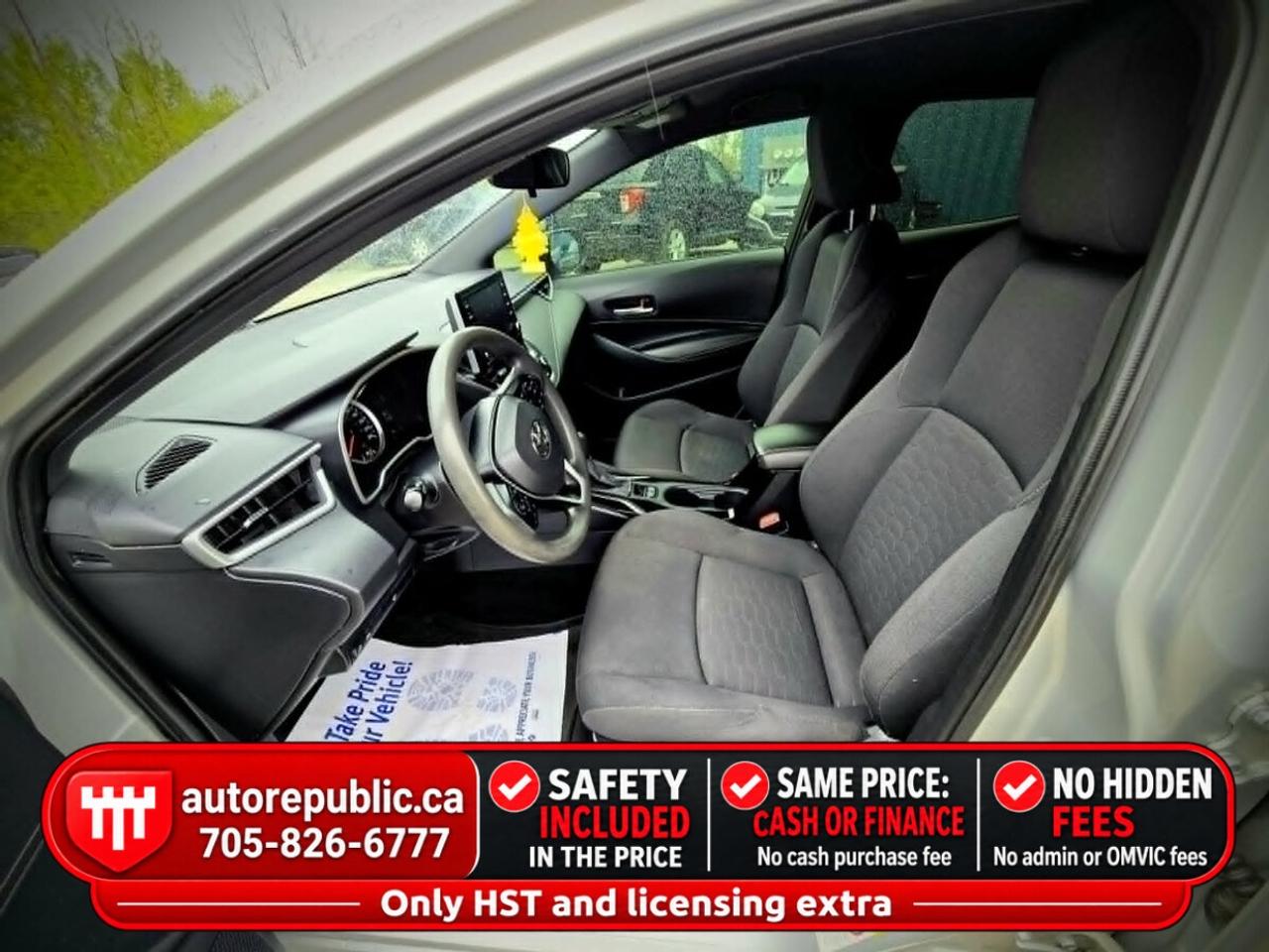 2020 Toyota Corolla Hatchback LE Certified Well Maintained Reliable Photo